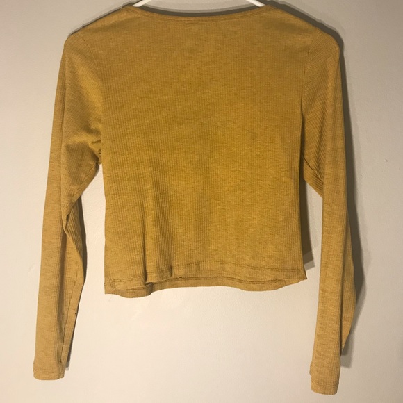 DIVIDED H&M Longsleeve Crop Top - Picture 3 of 3